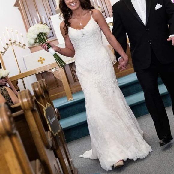 Wedding dress - Picture 11 of 11